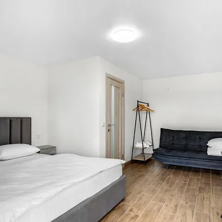 Hotel Serenity